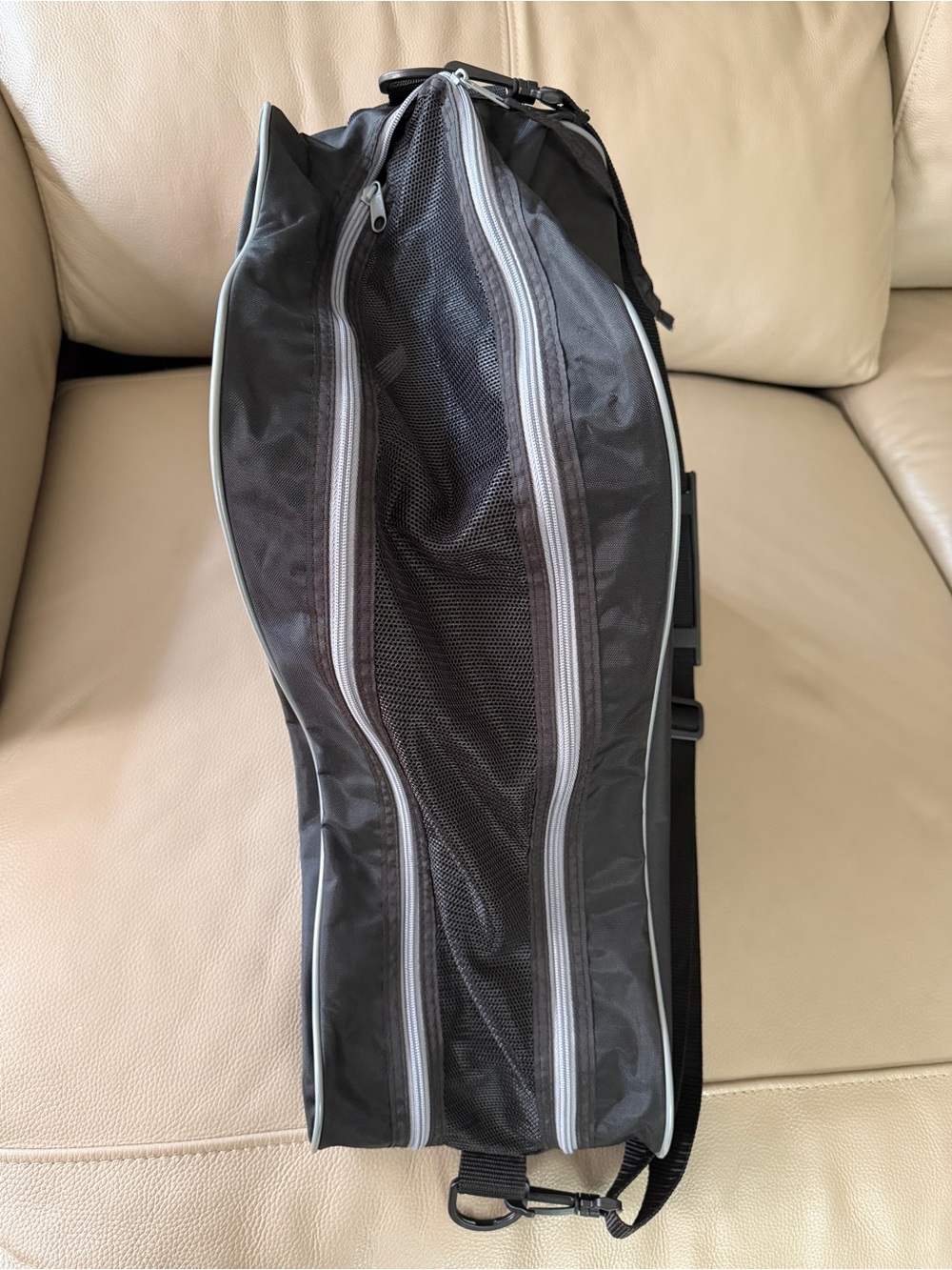 Vtg ROLLERBLADE Original black skate bag zippered w removable adjustable strap - Picture 5 of 16